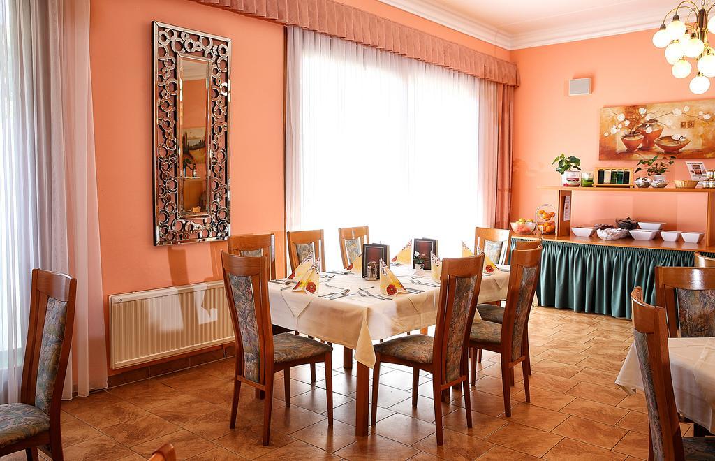 Strandhotel Orchidee Sankt Kanzian am Klopeiner See Exterior foto